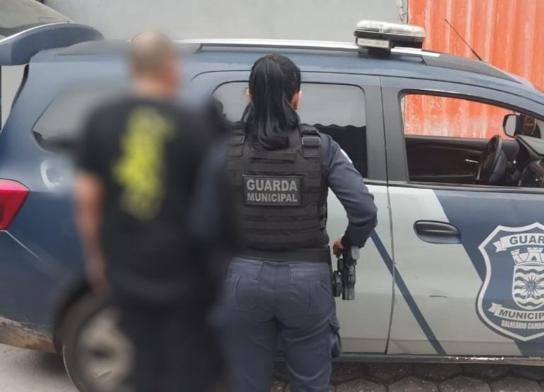 Ex-dono de restaurante é preso tentando fugir com carrinho cheio no Fort