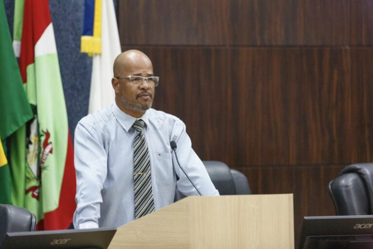 Vereador de Itajaí é preso pelo GAECO em investigação de rachadinhas