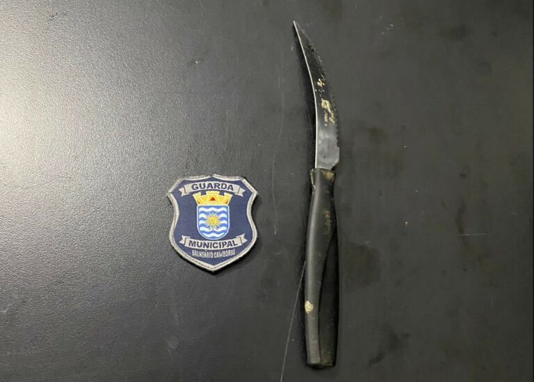 Morador de rua é preso após esfaquear gerente de restaurante em Balneário Camboriú