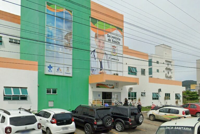Após investigação do GAECO, dois vereadores, secretária de saúde e servidores, são acusados de esquema de “fura fila” na saúde