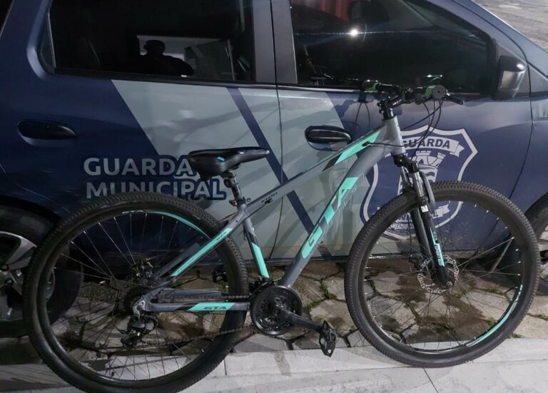 Vítima vê sua bicicleta roubada sendo vendida na internet e tocaia prende receptador