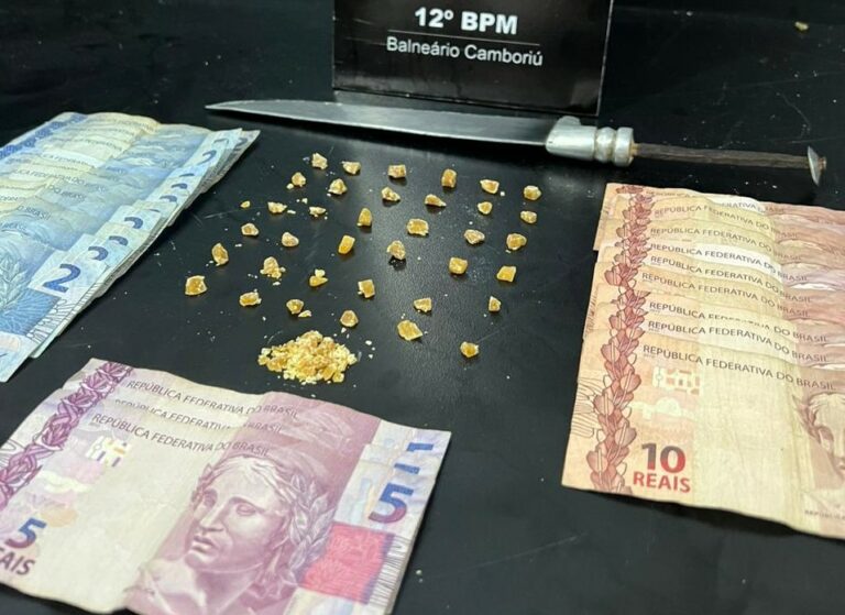 PM conduz homem por tráfico em Camboriú