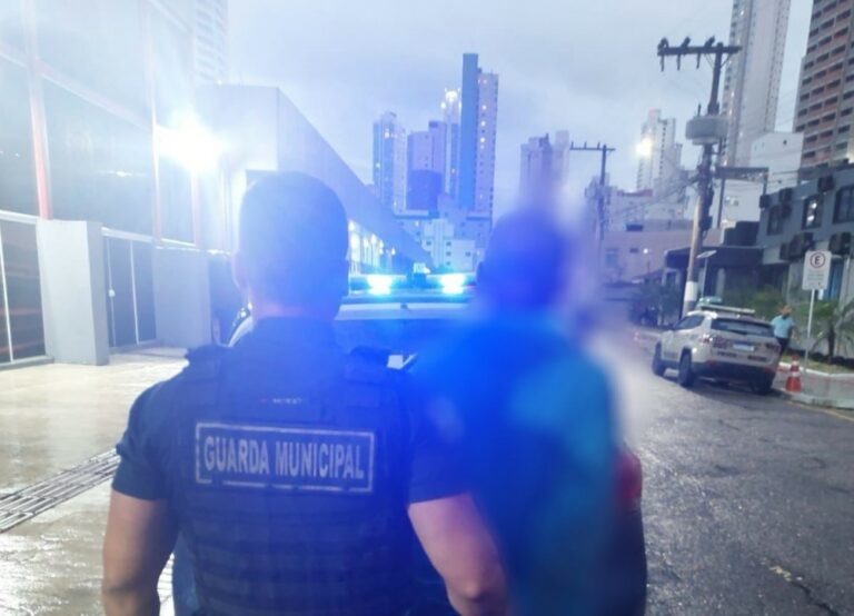 Morador de Rua é preso após furtar bicicleta no Centro de BC