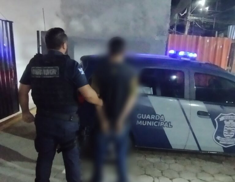Homem é detido pela GM por tráfico na Praia Central