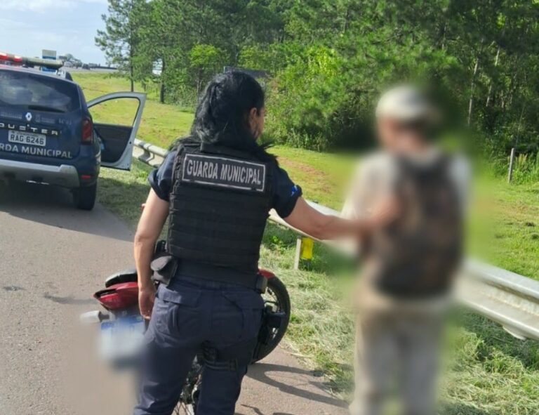 Moto roubada é recuperada e condutor detido por receptação