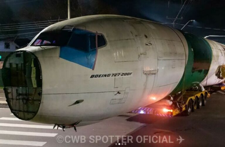 Carcaça de Boeing 727 virará um bar em Camboriú
