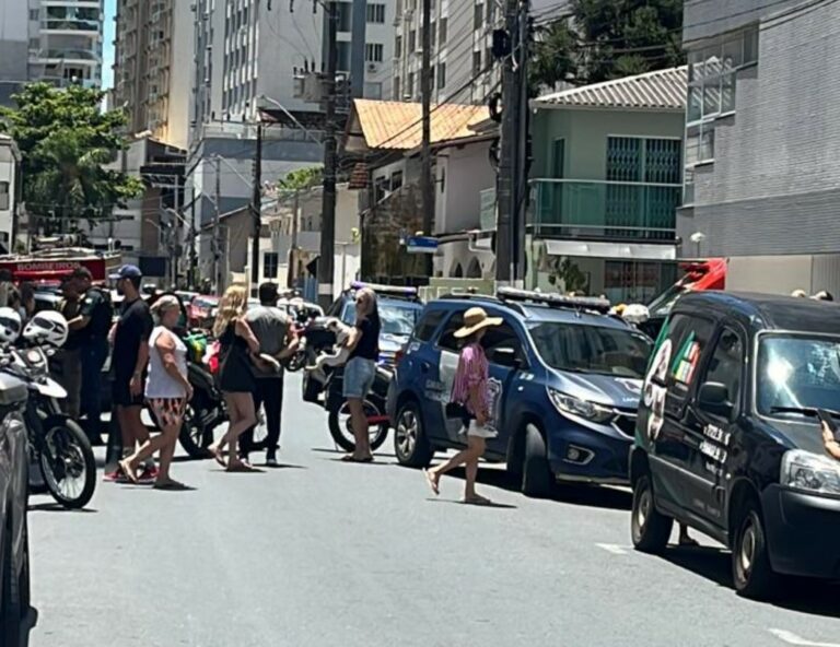 AGORA: Homem é alvejado com tiro na cabeça no Centro de BC