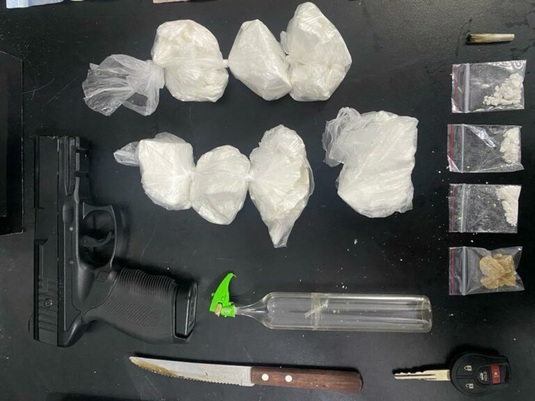 Tráfico de Drogas e Porte de Simulacro resulta em prisão em Balneário Camboriú