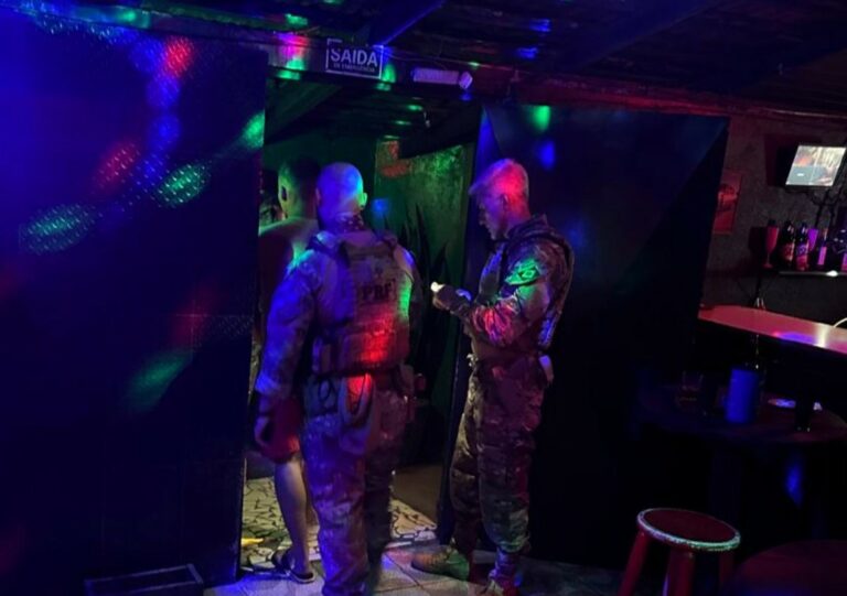 Menor é encontrada em casa de prostituição na BR-101 em Balneário Camboriú