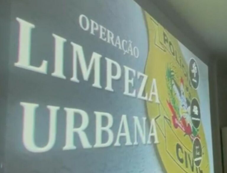 Empresa que faz limpeza de ruas de Camboriú é alvo da Polícia em Gaspar