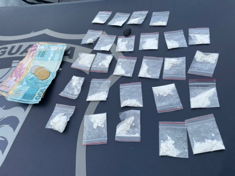 Foragido é preso com moto adulterada e traficando na Vila Real