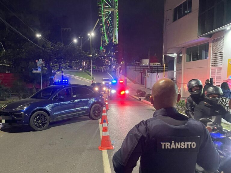 Condutor de Porsche é flagrado com sinais de embriaguez durante Operação de Segurança