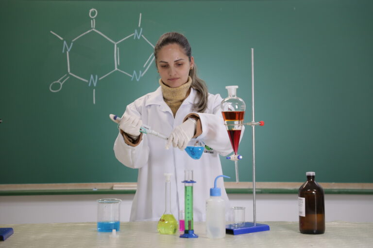 Udesc abre inscrições de processo seletivo para 23 professores substitutos