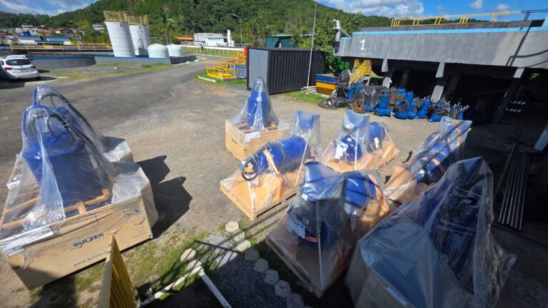 Bombas de reforço dos sistemas de água e esgoto de Balneário Camboriú começam a ser entregues