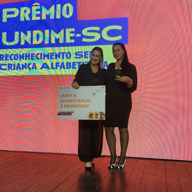 Solenidade entrega à Educação de BC o Selo Prata pelo Compromisso Nacional Criança Alfabetizada