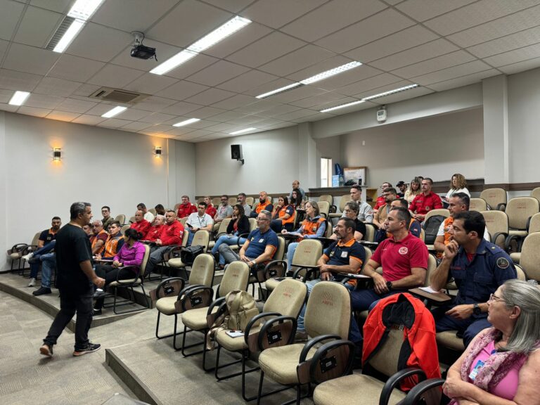 Defesa Civil de Balneário Camboriú participa de capacitação regional sobre gestão de riscos e desastres