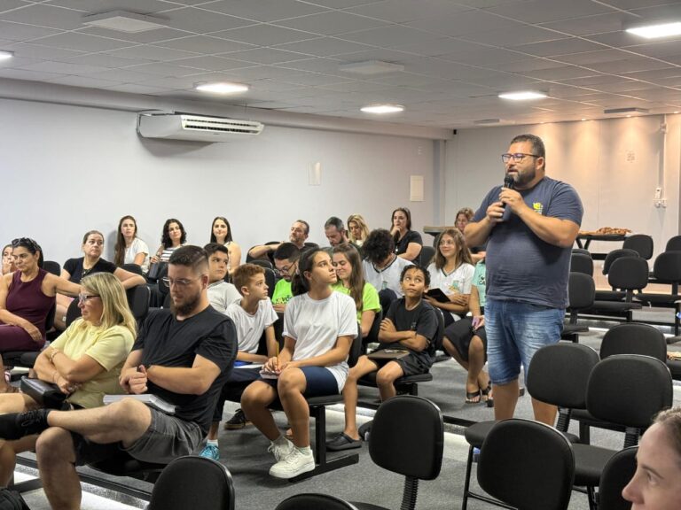 Semana da Água começa com palestra sobre Ecobarreiras e preservação dos rios