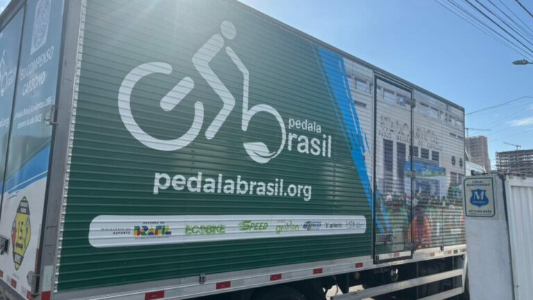 Passeio Ciclístico Ecobike garante 413 litros de leite à Assistência Social