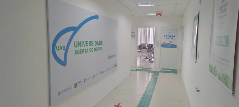 IFSC abre edital para vagas remanescentes de Licenciatura em Matemática no Polo UAB Itapema