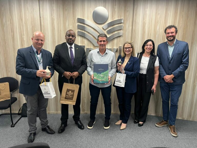 Governo do Estado apresenta para a Embaixada de Ruanda programas para o desenvolvimento agropecuário