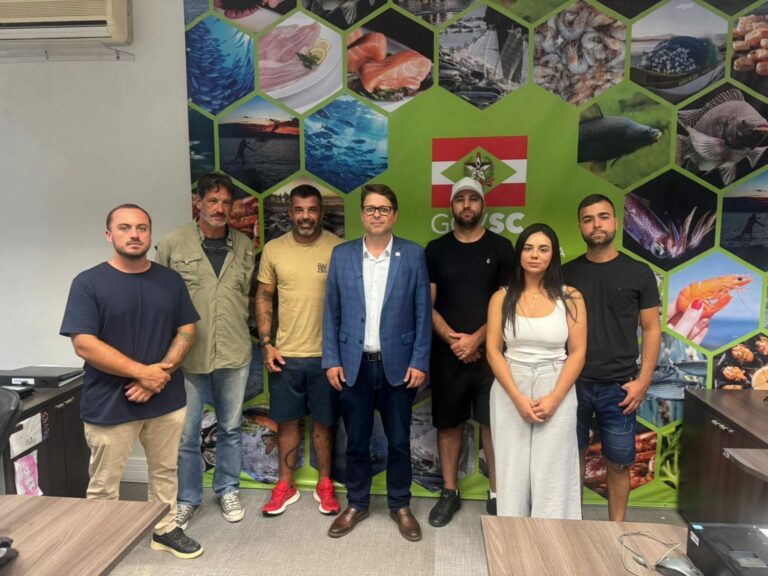 Estado anuncia Pronampe Aquicultura e Pesca após reunião com maricultores afetados por queda na produção de ostras