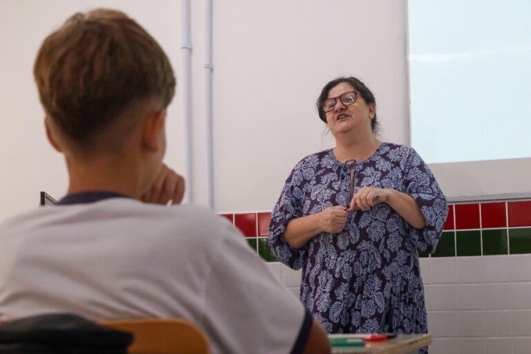 Com 71% de mulheres no quadro efetivo da Educação, Estado fortalece cultura de respeito para prevenir violência nas escolas