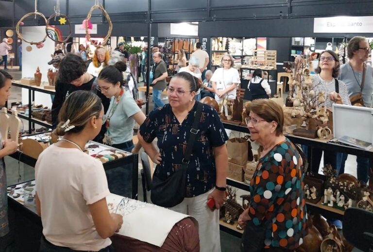 Artesãos catarinenses levam diversidade cultural ao 21º Salão do Artesanato de Brasília