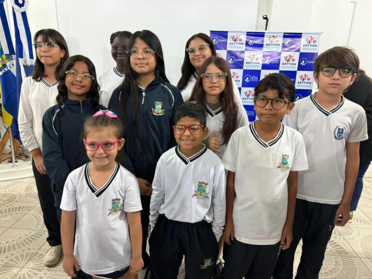 Entrega de óculos marca lançamento do Projeto Olhar Inclusivo em Itapema