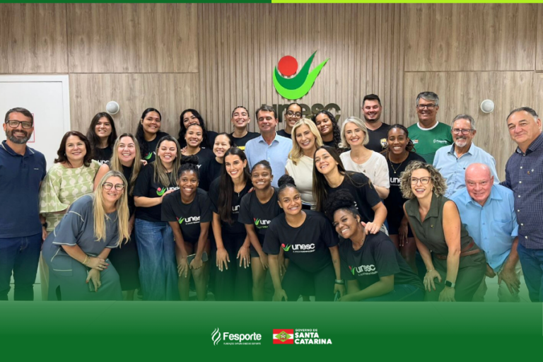 Fesporte apoia equipe de handebol feminino no Mundial Universitário na França