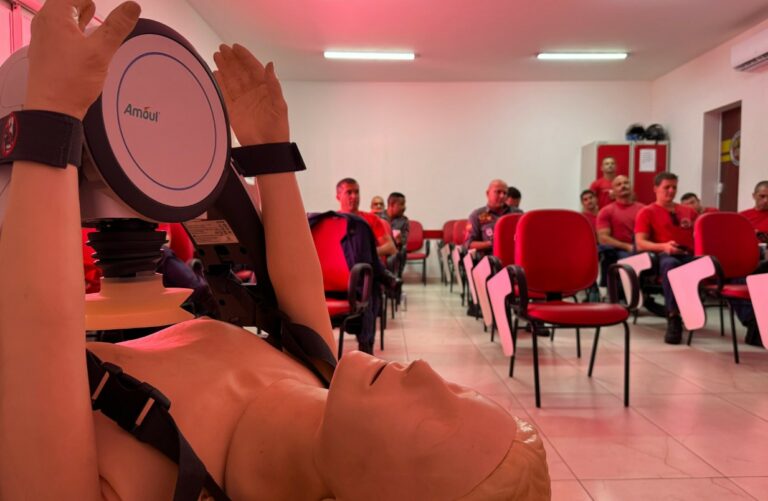 Corpo de Bombeiros Militar de SC promove treinamento com novos equipamentos operacionais
