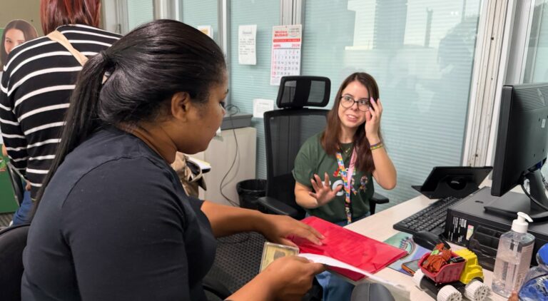 Rodoviária de Florianópolis recebe ação sobre o Passe Livre Intermunicipal