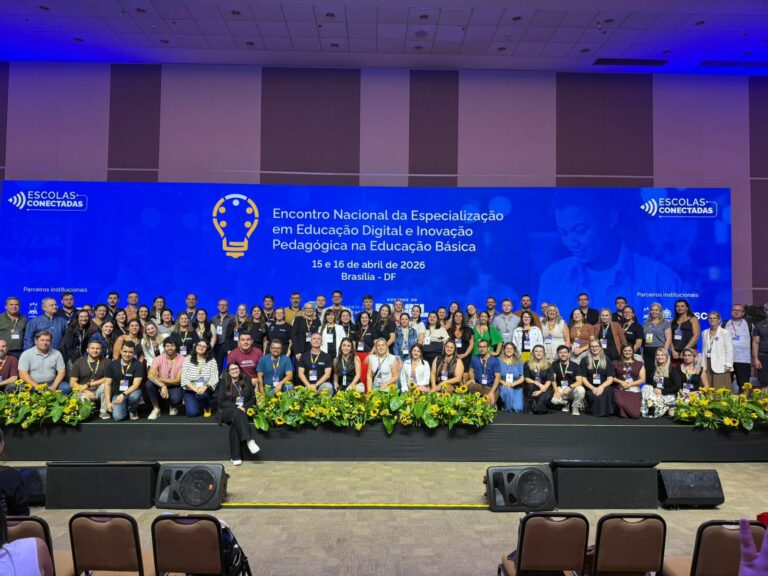 Balneário Camboriú marca presença em encontro nacional sobre educação digital e midiática em Brasília