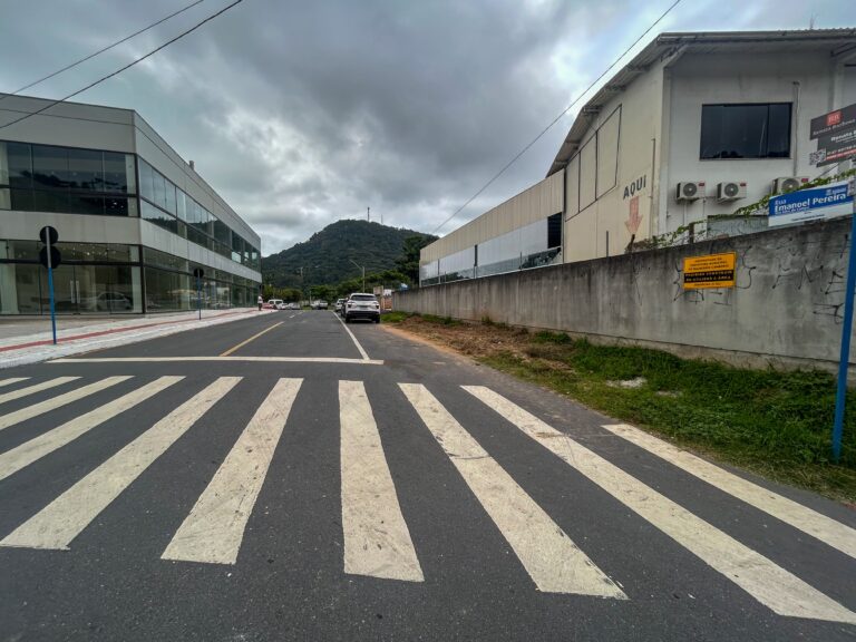 Rua Emanuel Pereira passa a ter sentido único definitivo a partir desta sexta-feira