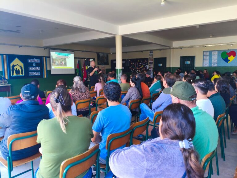 Udesc Alto Vale participa do Dia da Família em escolas estaduais