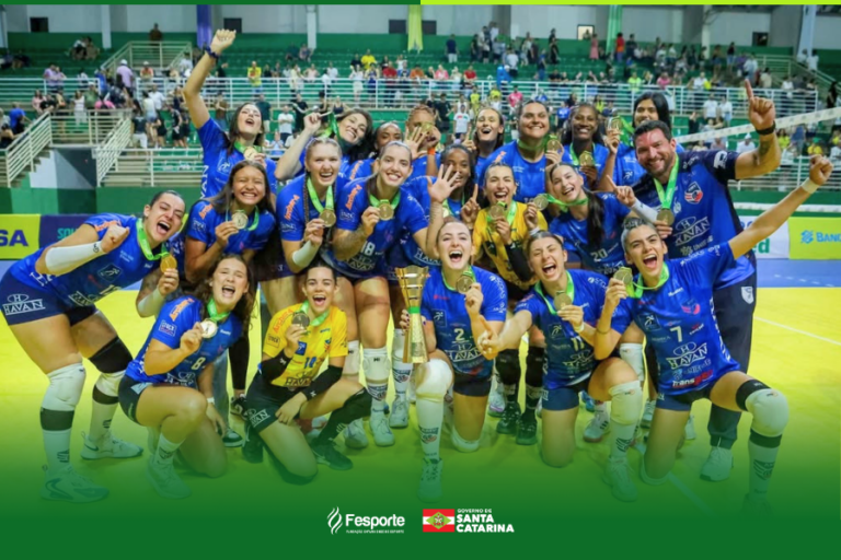 Vôlei feminino de Brusque conquista a Supeliga B e sela retorno de Santa Catarina à elite nacional da modalidade