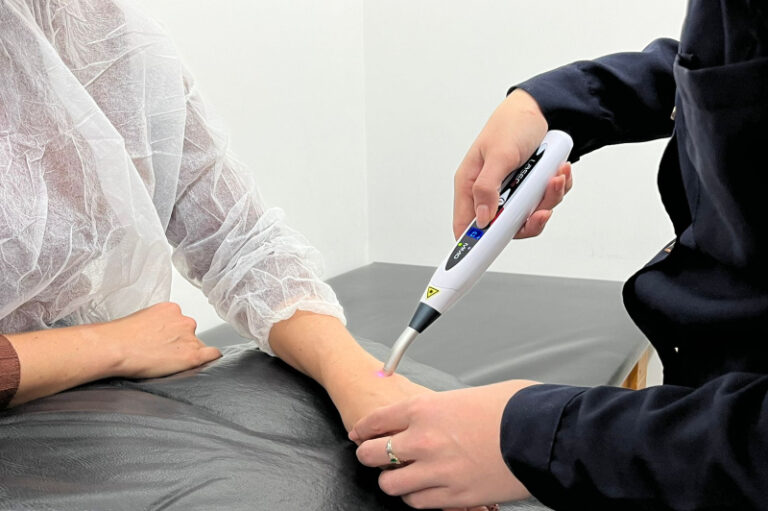 Nova turma conclui capacitação em laserterapia promovida pela Saúde