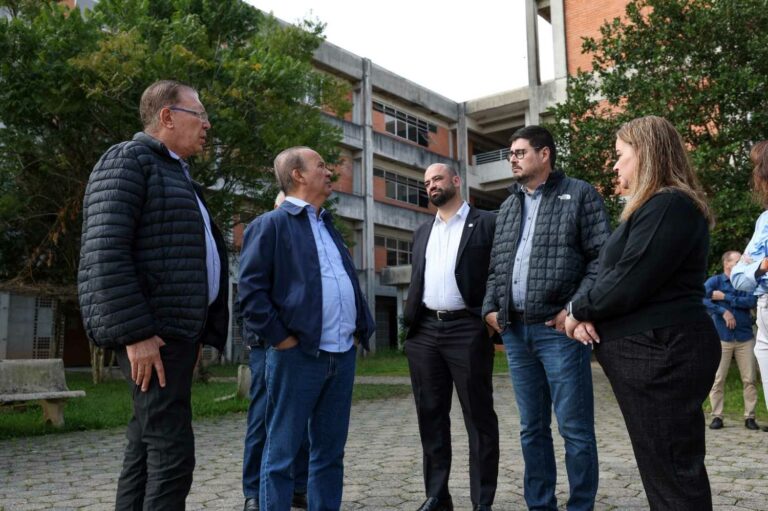 Parceria entre Governo de SC e Prefeitura de São José prevê Complexo de Saúde