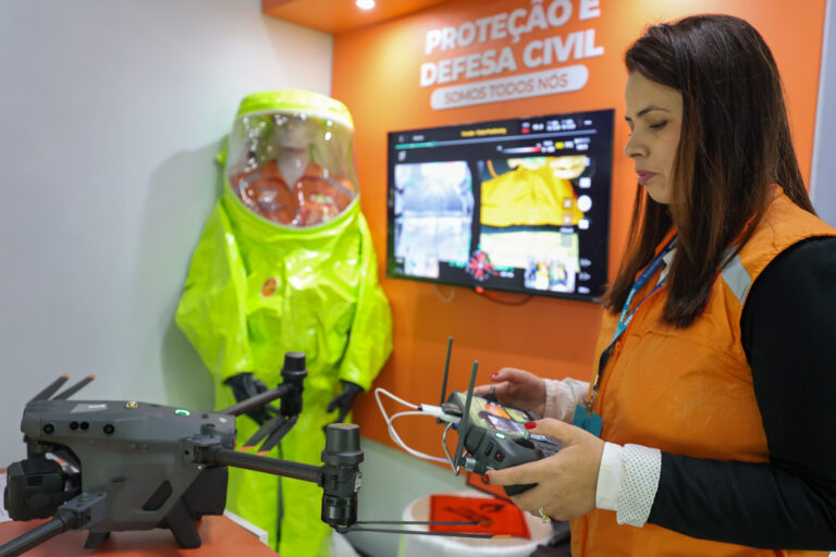 SC destaca tecnologias de resposta a desastres na Expo Defense 2026