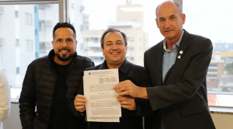 CASAN firma convênio de mais de R$ 535 mil com a Prefeitura de Biguaçu