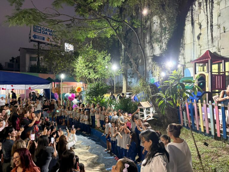 Escolas da Rede Municipal realizam celebrações em homenagem às mães