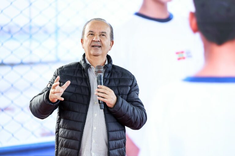 Governador anuncia investimentos em infraestrutura e habitação durante agenda em Cocal do Sul