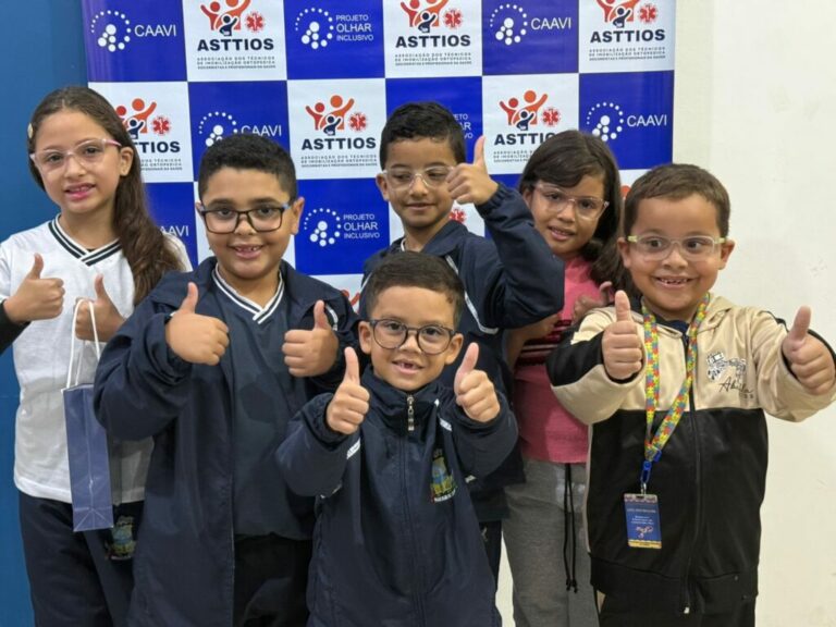Projeto Olhar e Ouvir Inclusivo oferece óculos gratuitos a alunos da rede municipal de Itapema