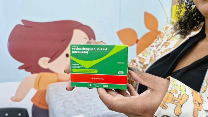Itapema-comeca-aplicacao-da-segunda-dose-da-vacina-contra-a-dengue-em-adolescentes-de-10-a-16-anos-1024x576