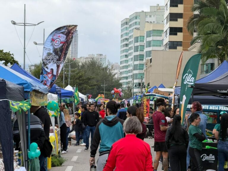 Evento na Orla Central reúne público em clima de Copa do Mundo