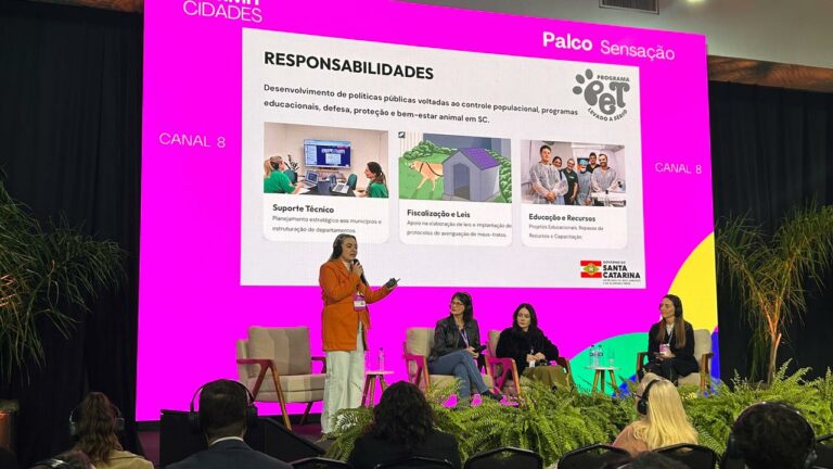 Pet Levado a Sério é destaque em políticas de proteção animal no Summit Cidades