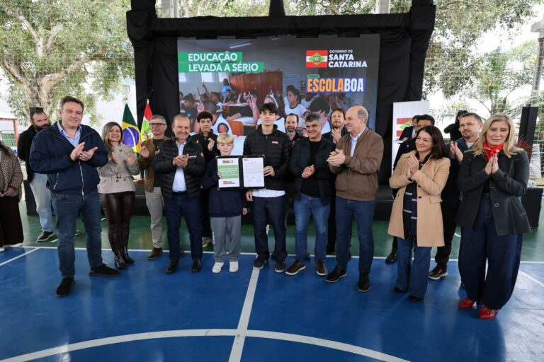 Escolas estaduais de Araranguá recebem obras de reforma e ampliação