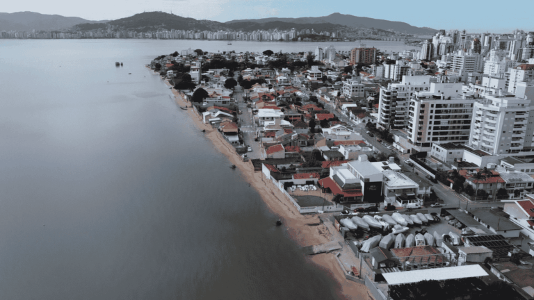 Sistema de esgotamento sanitário do Balneário do Estreito recebe melhorias