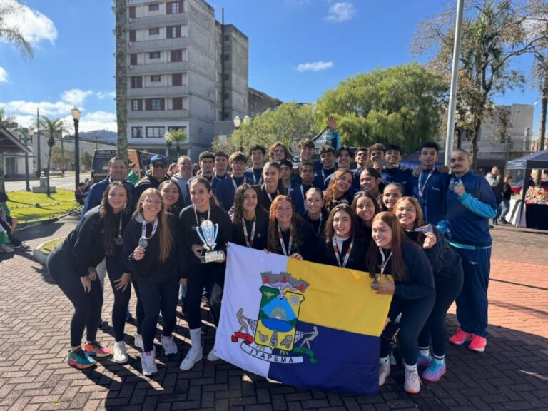 Equipe de voleibol de Itapema conquista classificação para a fase estadual dos Joguinhos