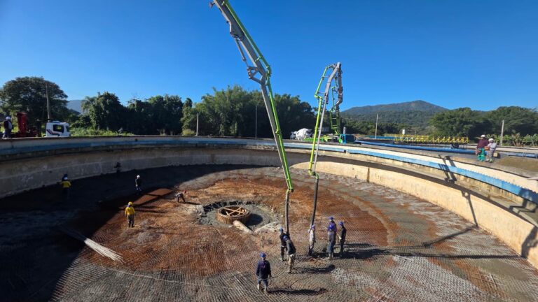 Modernização da ETE Nova Esperança avança com concretagem do Decantador 3