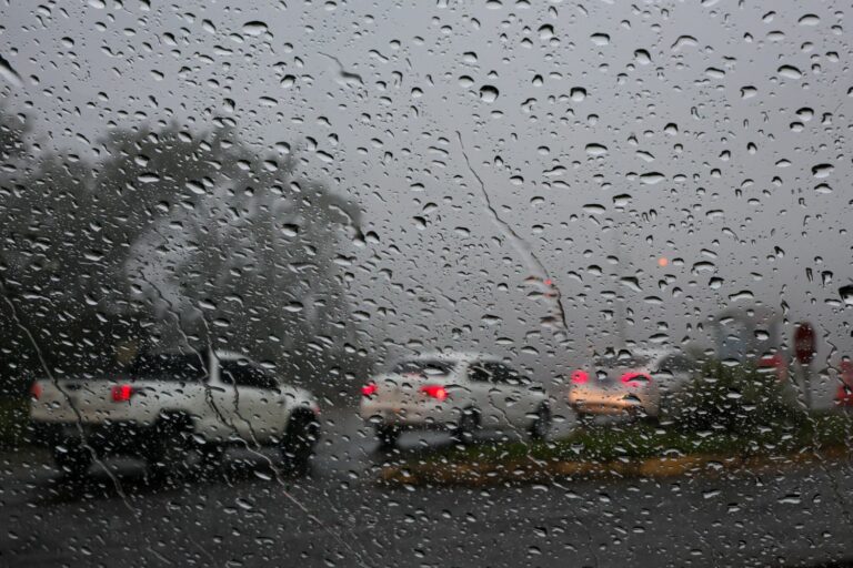 SC terá chuva forte e temporais entre domingo e segunda-feira